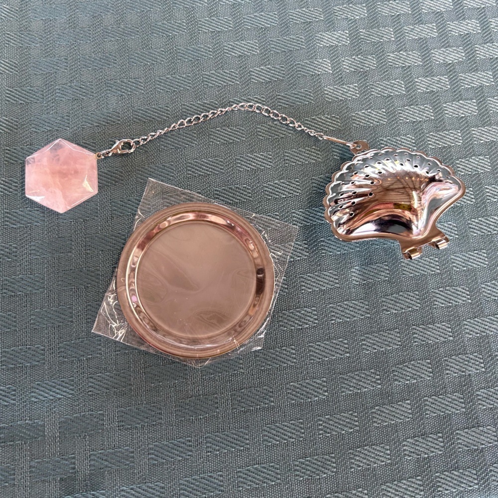 Stainless Steel Sea Shell Tea Infuser with Rose Quartz Hexagon Charm
